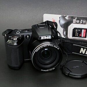 Nikon CoolPix L120 _ Bridge Camera _ 14.1Mp _ 21x Nikon ED Glass SuperZoom _ Exc